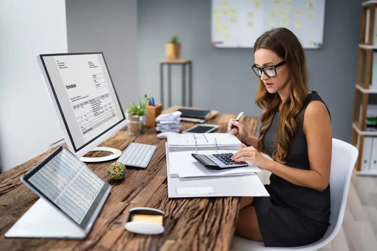 Accountants Can Showcase Their Expertise to UK Customers | All Together Plus